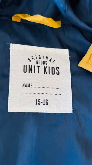 Chaleco acolchado con capucha amarillo