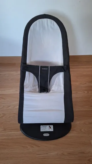 Hamaca bebé BabyBjörn con juguete