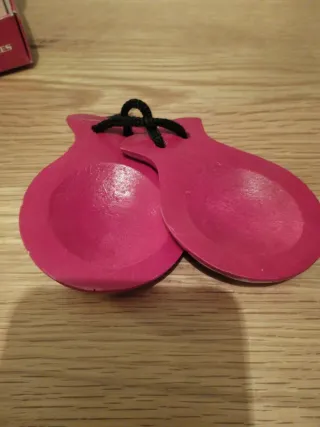 Castañuelas pequeñas.