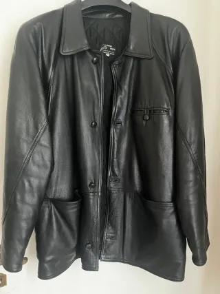 Giubbotto in pelle nero