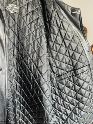 Giubbotto in pelle nero