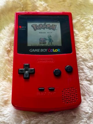 Nintendo Game Boy Color + Pokémon Rojo