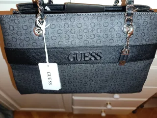 Bolso Guess Negro y Gris