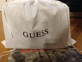 Bolso Guess Negro y Gris