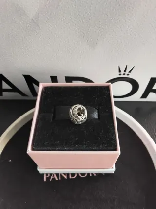 Charm Pandora Letra C Plata