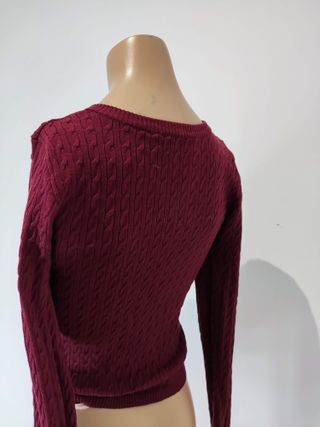 Jersey Bershka granate con trenzas