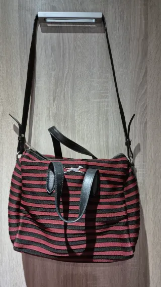 Bolso Bimba y Lola rayas rojo y negro