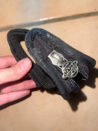 Astuccio Lauda Products nero e rosso