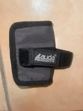 Astuccio Lauda Products nero e rosso