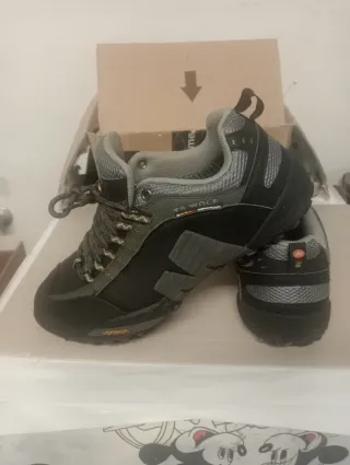 Scarpe Trekking Merrell Uomo Nero/Grigio