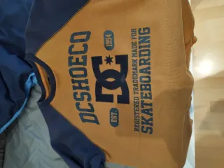 Sudadera DC Shoes Naranja y Azul