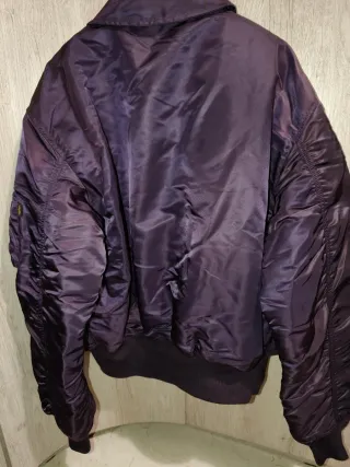 Chaqueta Alpha Industries CWU-45P Morado
