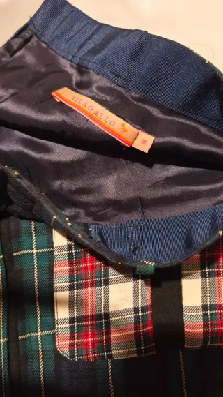 Falda corta cuadros verde y azul