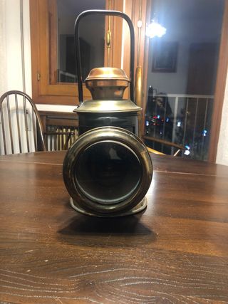 Farol antiguo de estación