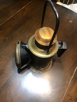 Farol antiguo de estación