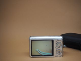 Sony Cyber-shot DSC-W210 Cámara Y2K