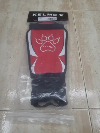Espinilleras KELME Nuevas Talla Senior
