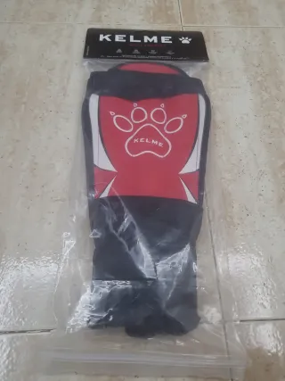 Espinilleras KELME Nuevas Talla Senior