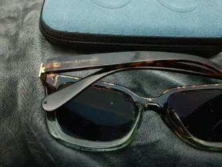Gafas de sol Vitorio y Luccino graduadas sin uso.