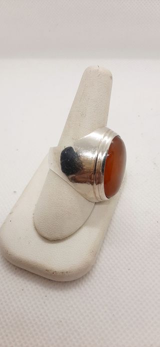 Anello da uomo in argento e corniola