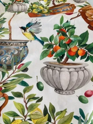 Tessuto in cotone motivo vasi e piante