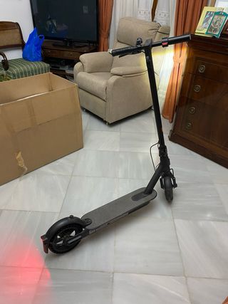 Patinete Xiaomi Essential Negro