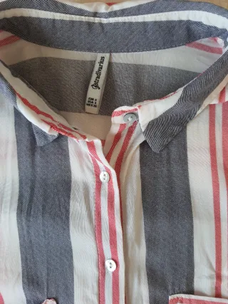 Camisa de rayas de Stradivarius