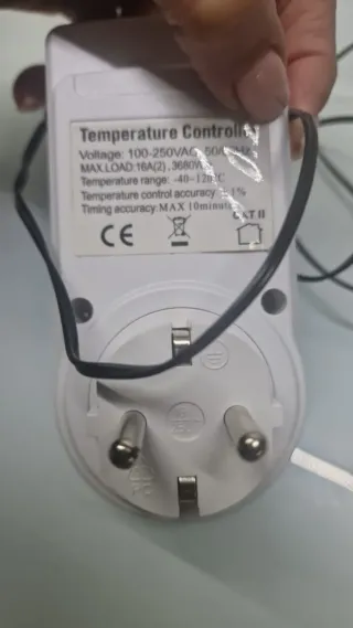 Termostato per Rettili con Presa Elettrica