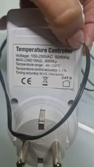 Termostato per Rettili con Presa Elettrica