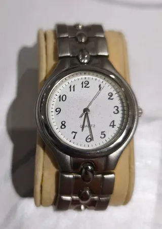 Reloj de pulsera de acero