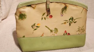 Set Aire de Loewe Neceser y Perfume