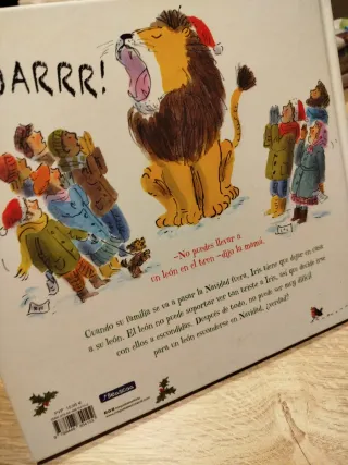 Como esconder un león en navidad / How to Hide ...