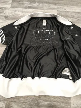 Giacca Adidas Respect Me Nera e Bianca