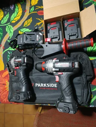 Kit Parkside Taladro Percutor y Atornillador