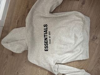 Sudadera Essentials Fear of God Gris