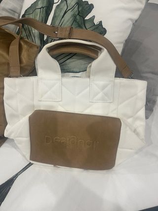 Bolso Desigual blanco con estrella
