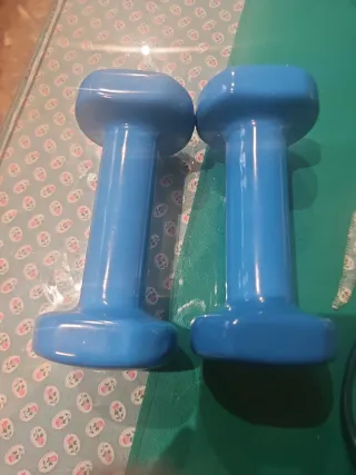 Mancuerna vinilo 1.5kg y cuerda saltar inalambrica