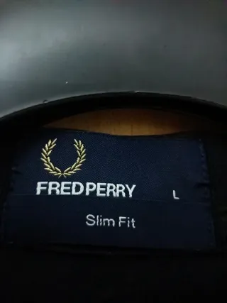 Polo Fred Perry Negro y Amarillo