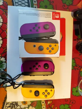 Nintendo Switch Joy-Con Viola/Arancione