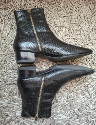 Botines Zara Talla 38 Piel Serpiente