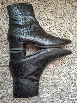 Botines Zara Talla 38 Piel Serpiente