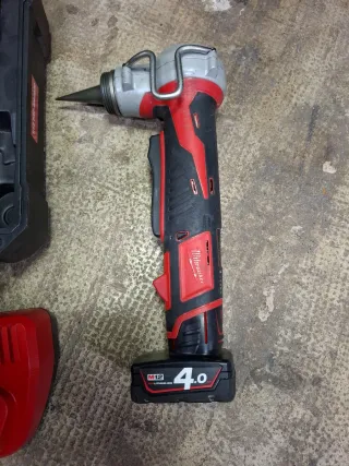 Milwaukee Máquina Expandir Tubos