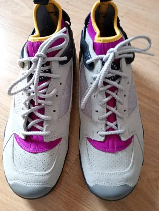 Nike ACG Air Mowabb Beige/Rosa