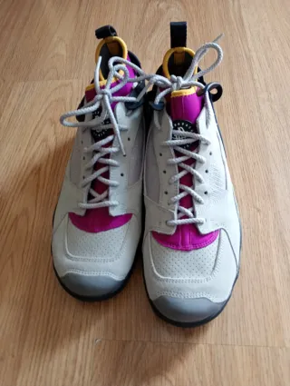 Nike ACG Air Mowabb Beige/Rosa