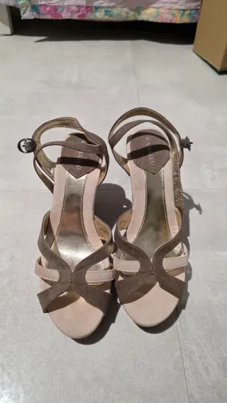 Sandali Camaïeu beige con tacco