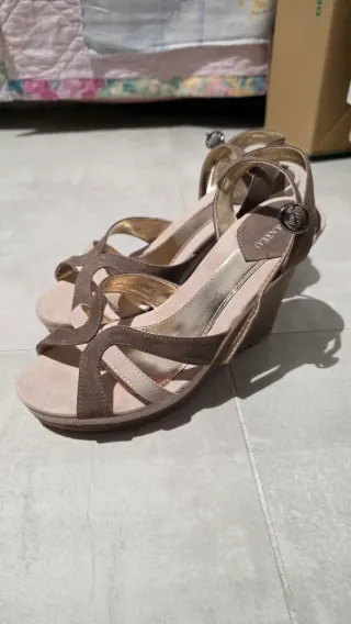 Sandali Camaïeu beige con tacco