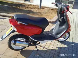 Yamaha Neos Roja