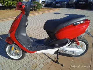 Yamaha Neos Roja