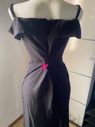 Abito lungo nero off shoulder