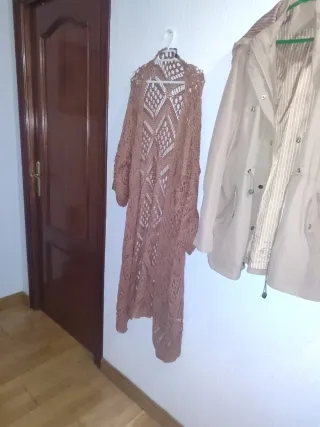 Pack Chaqueta Beige talla 42 y Cárdigan Marrónunic
